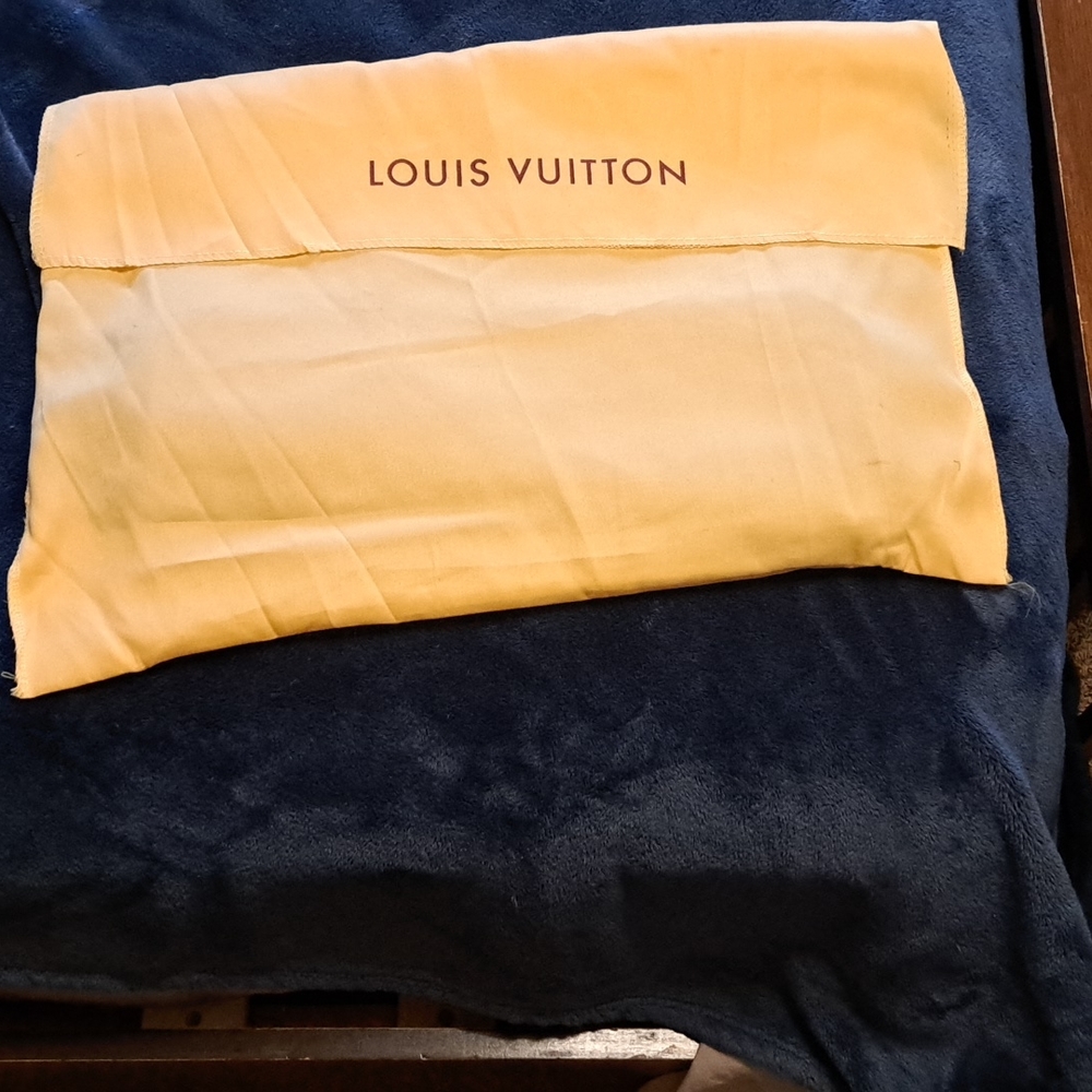 Louis Vuitton Tote